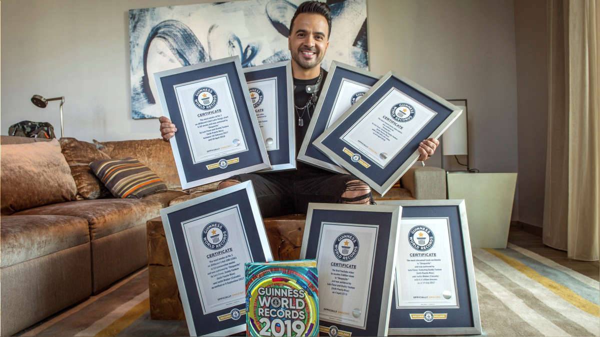 “Despacito” da a Luis Fonsi siete récords Guinness