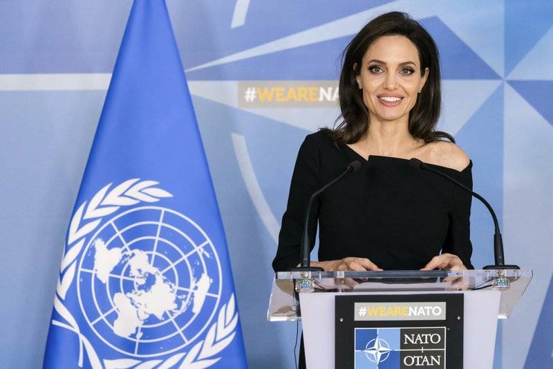 Angelina Jolie da voz en EE.UU. a las víctimas de violencia de género