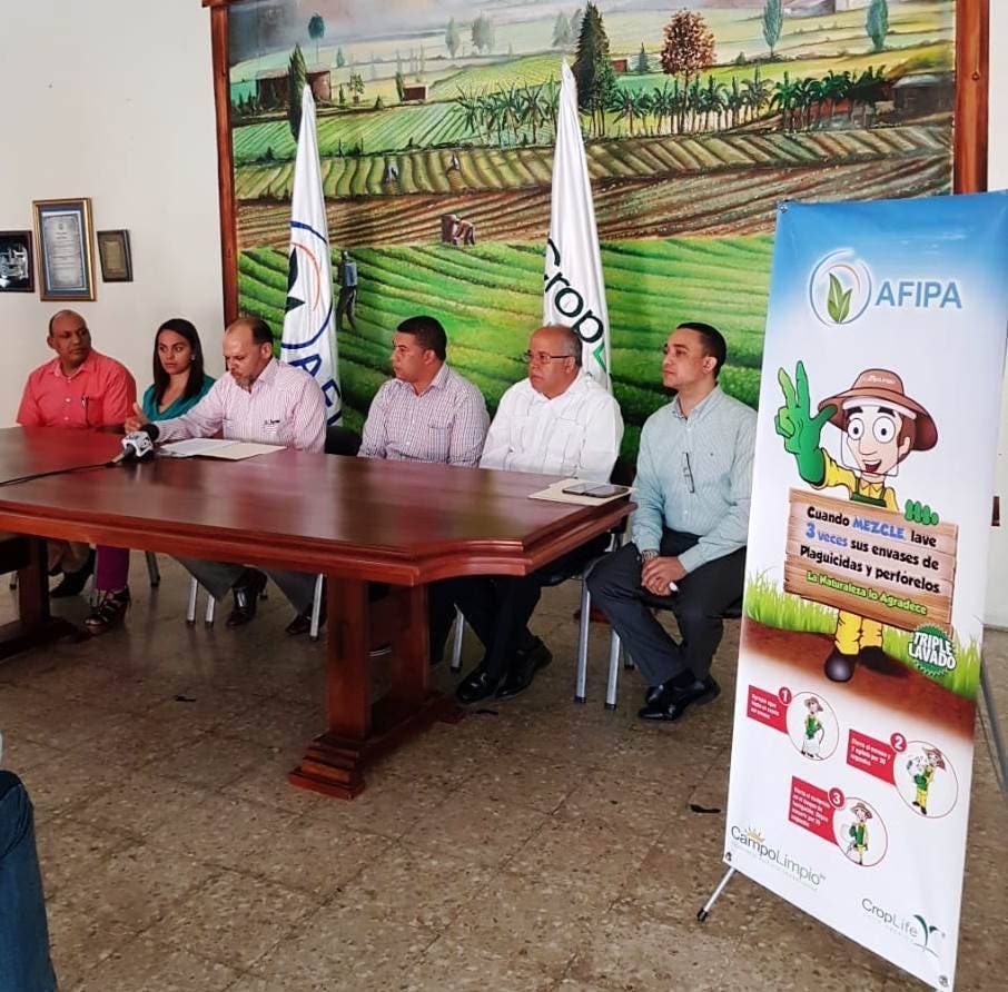 Afipa inicia campaña capacitación sobre uso de  agroprotectores