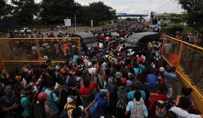 Miembros de la caravana migrante demandan al Gobierno de Trump