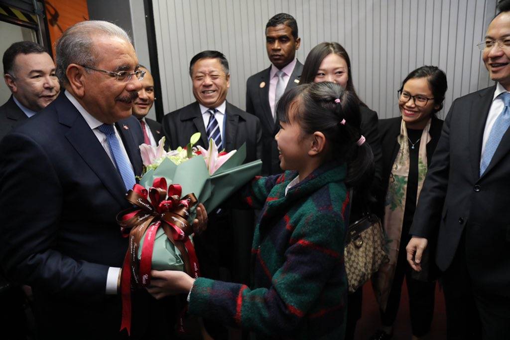 Vea en fotos y Video la llegada del presidente Danilo Medina a China