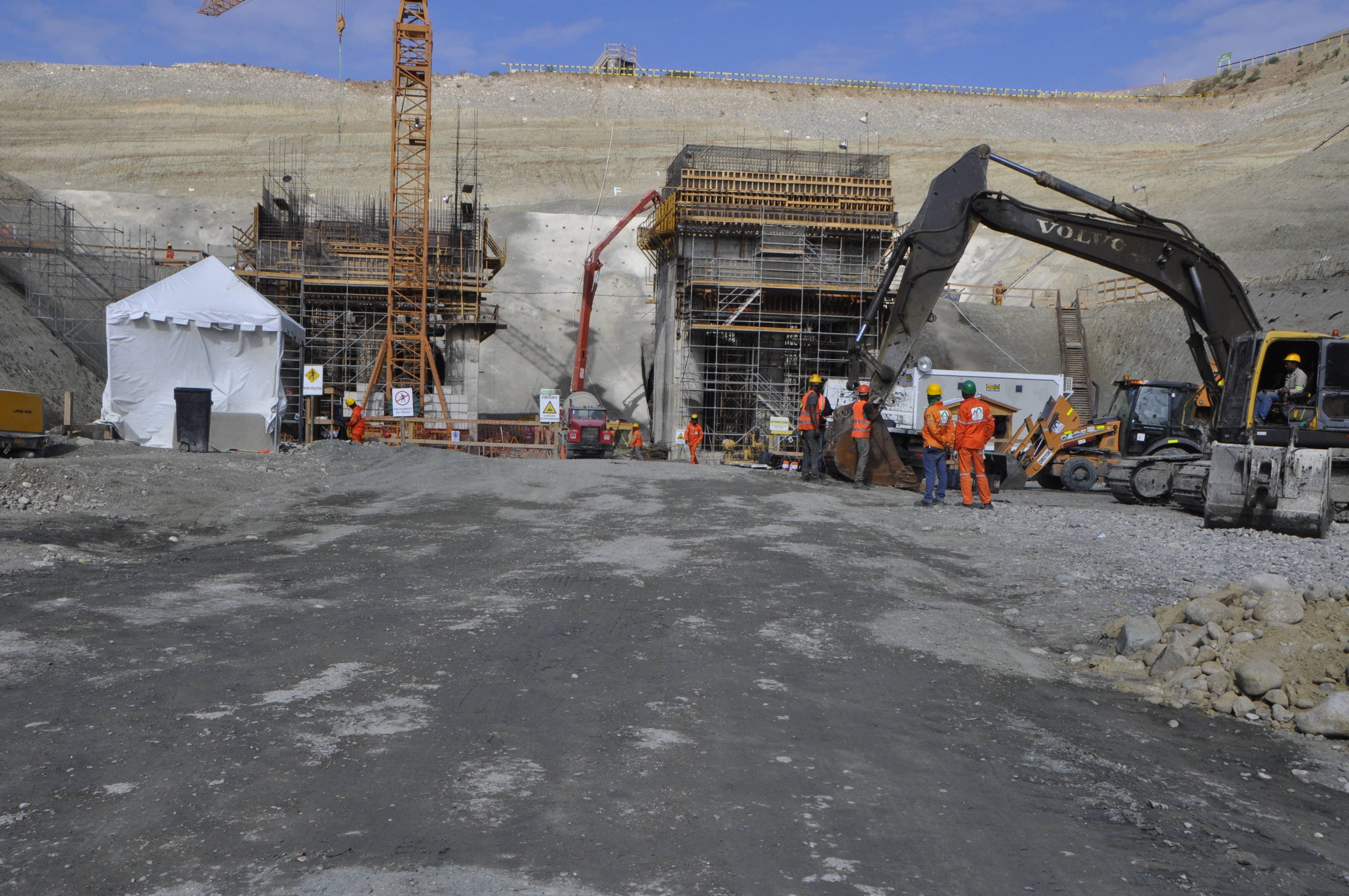 INDRHI dice que arrecian trabajo en construcción de la presa de Montegrande