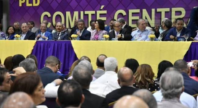 Asegura Leonel Fernández salió fortalecido de reunión Comité Central