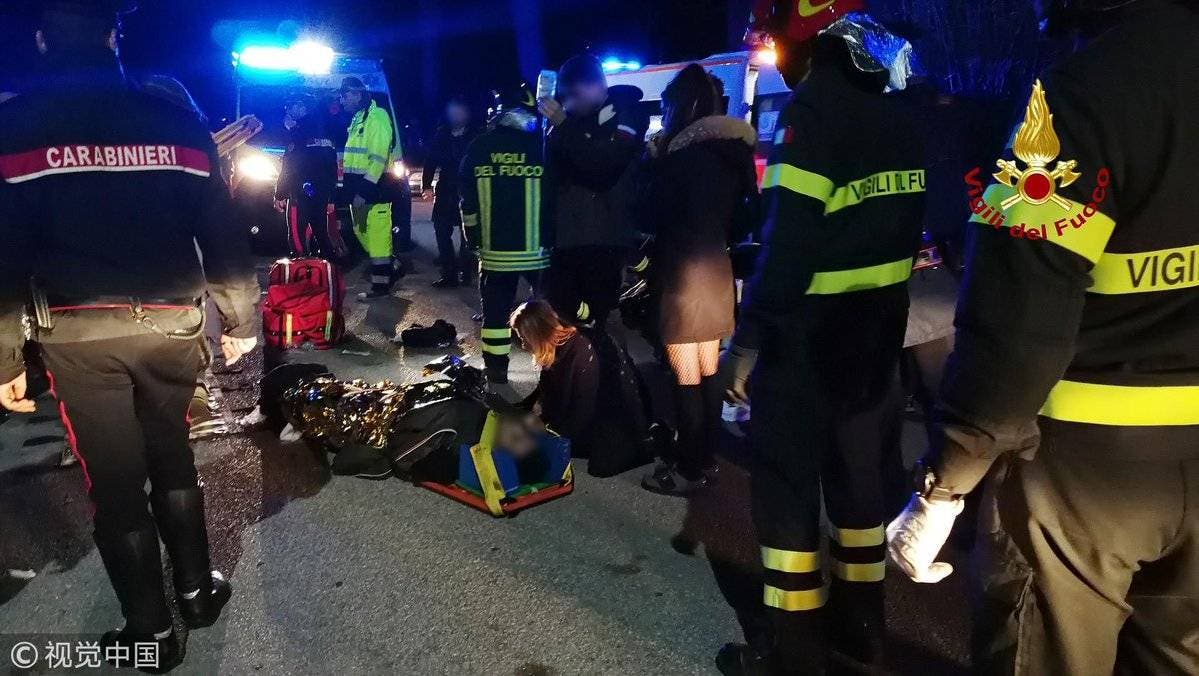 Una estampida causa 6 muertos y más de 100 heridos en un club nocturno de Ancona, Italia