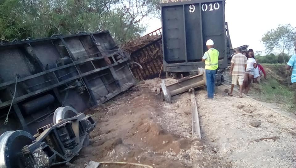Varios muertos y heridos en accidente con locomotora en Central Romana