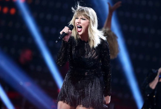 Taylor Swift usó reconocimiento facial para detectar acosadores en concierto
