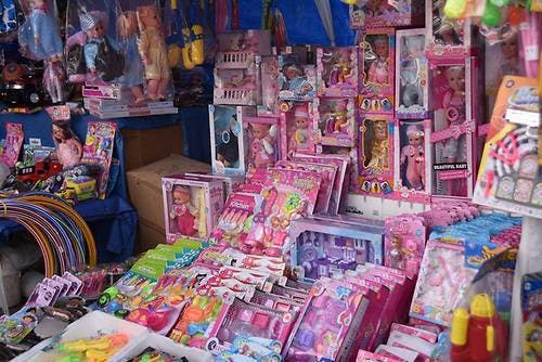 Three Kings Day - Independent Toy Vendors