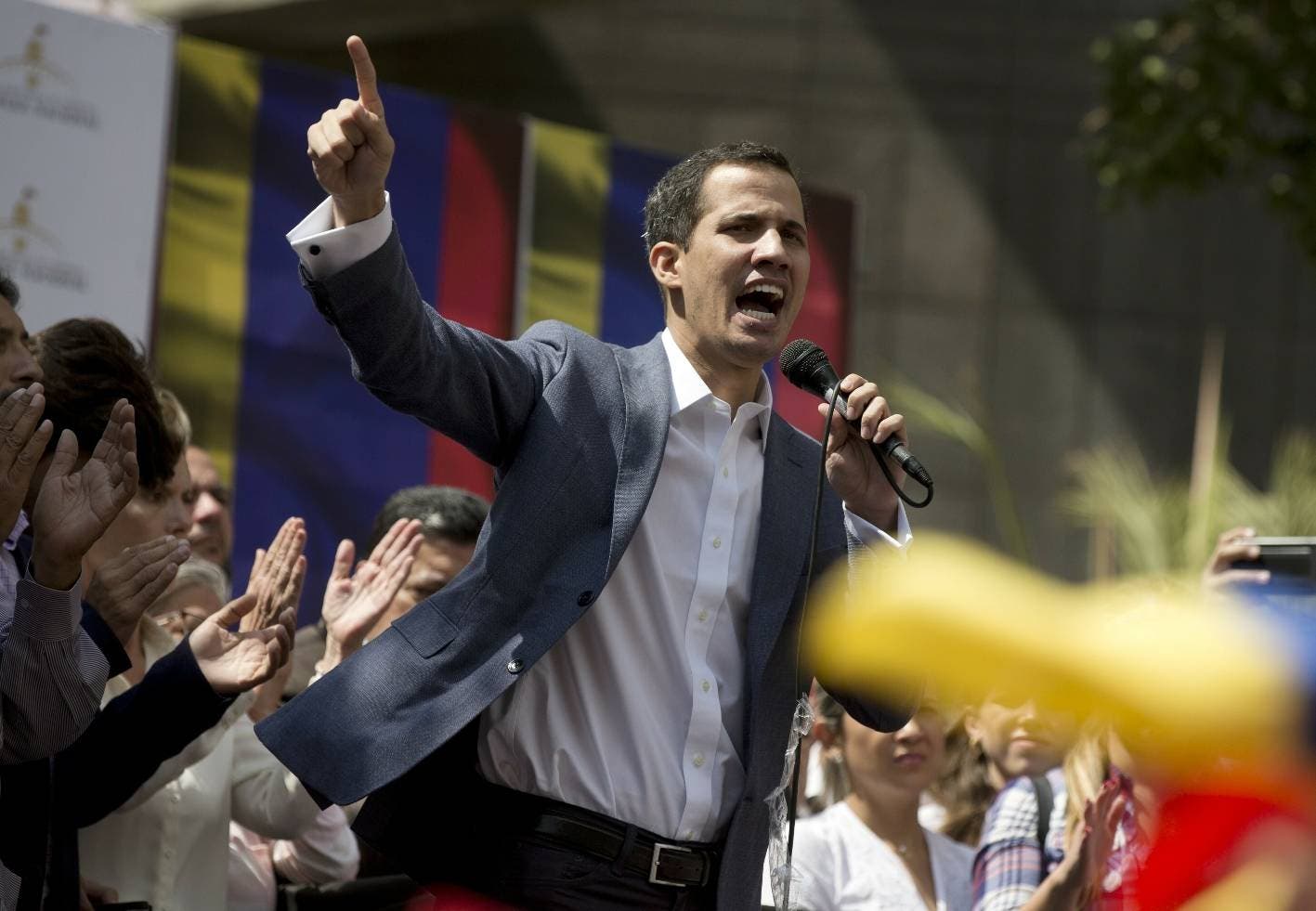 Guaidó pide a colombianos no hacer “el juego” a Maduro por polémicas fotos