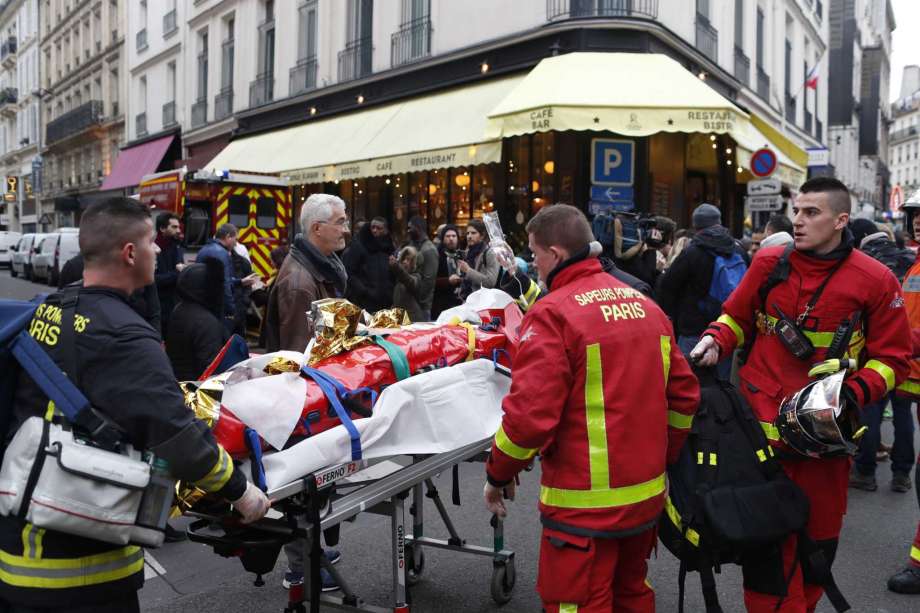 Hallan 4ta víctima de explosión en una panadería en París