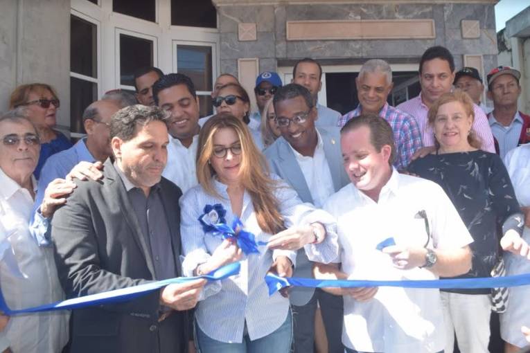 PRM inaugura nuevo local  en La Vega