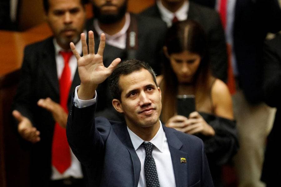EEUU da apoyo a jefe de Parlamento venezolano y le pide unir grupos políticos