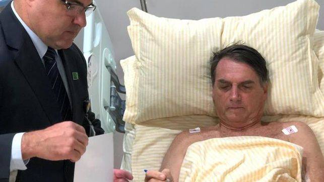 Bolsonaro recibe el alta tras 17 días hospitalizado por una operación