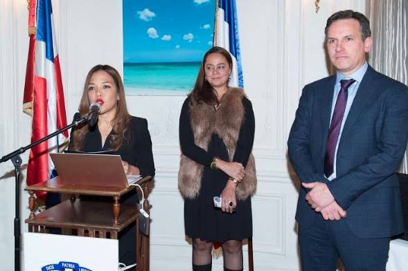 Embajada en Francia promueve con libro el destino turístico dominicano