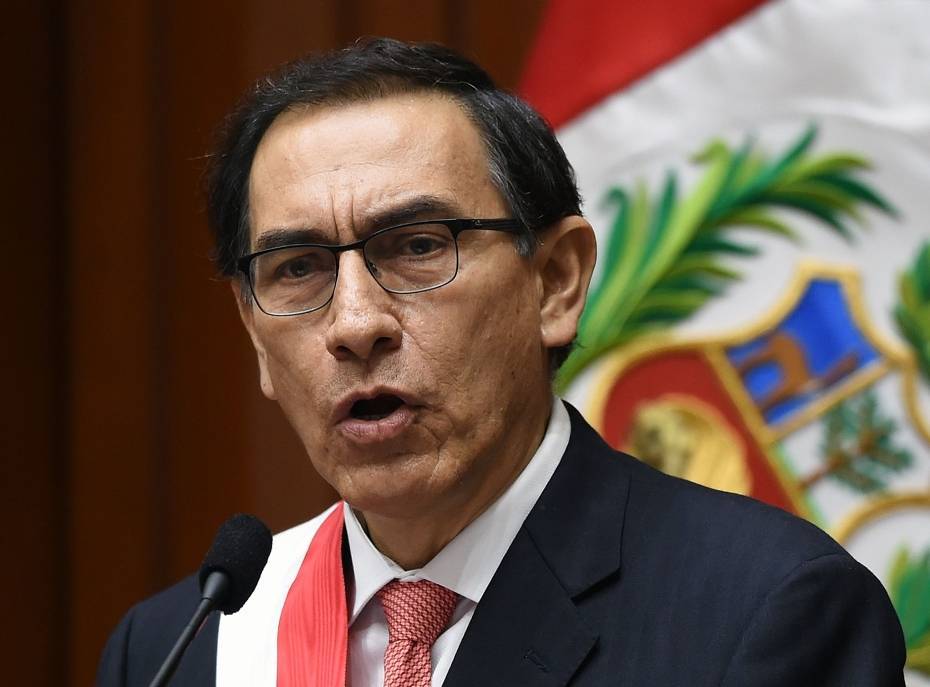 El presidente de Perú propone adelanto de elecciones para 2020