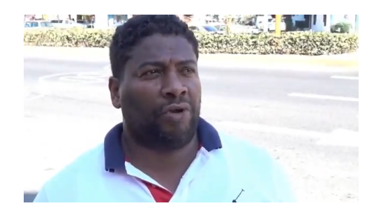 Video: DIGESETT ordena disculpa pública del conductor que transitó por la acera del Malecón