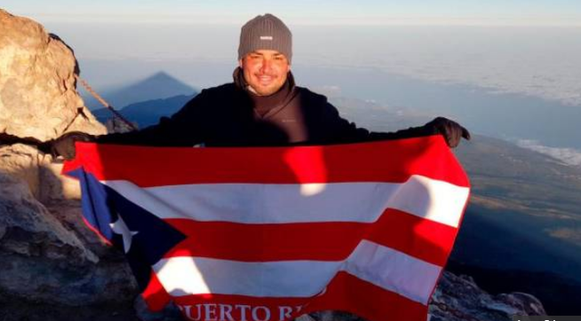 Manny Manuel lleva la bandera de Puerto Rico al pico más alto de España    