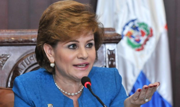 Lucía Medina: El PLD está obligado a llevar una mujer de vicepresidenta