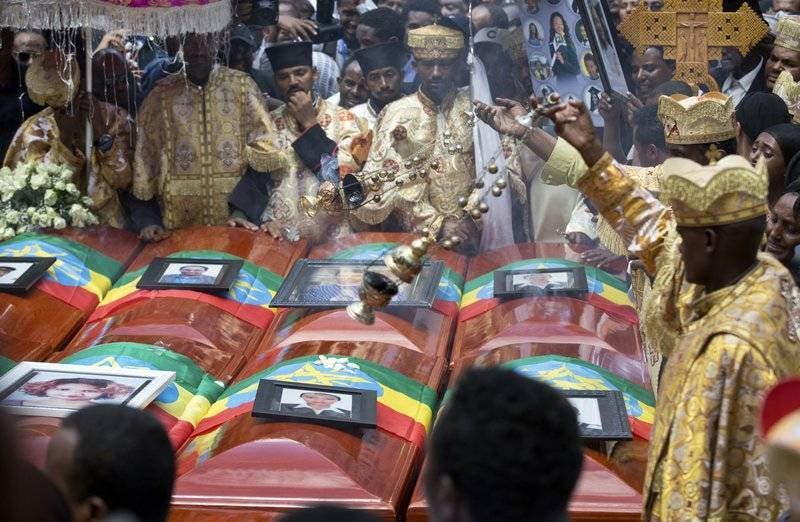 Etiopía celebra funeral por las víctimas de accidente aéreo