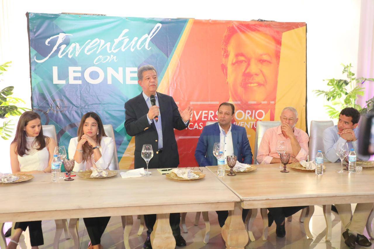 Leonel Fernández dice seguridad ciudadana será de alta prioridad en un próximo gobierno