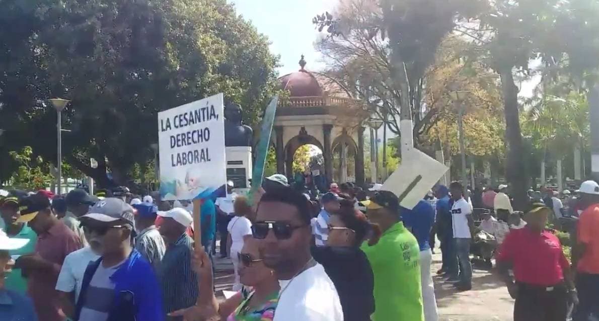 Video: Marchan hoy al Palacio Nacional contra eliminación de las cesantías