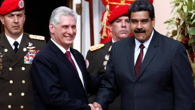EEUU dice que Maduro caería si su entorno cubano saliera de Venezuela