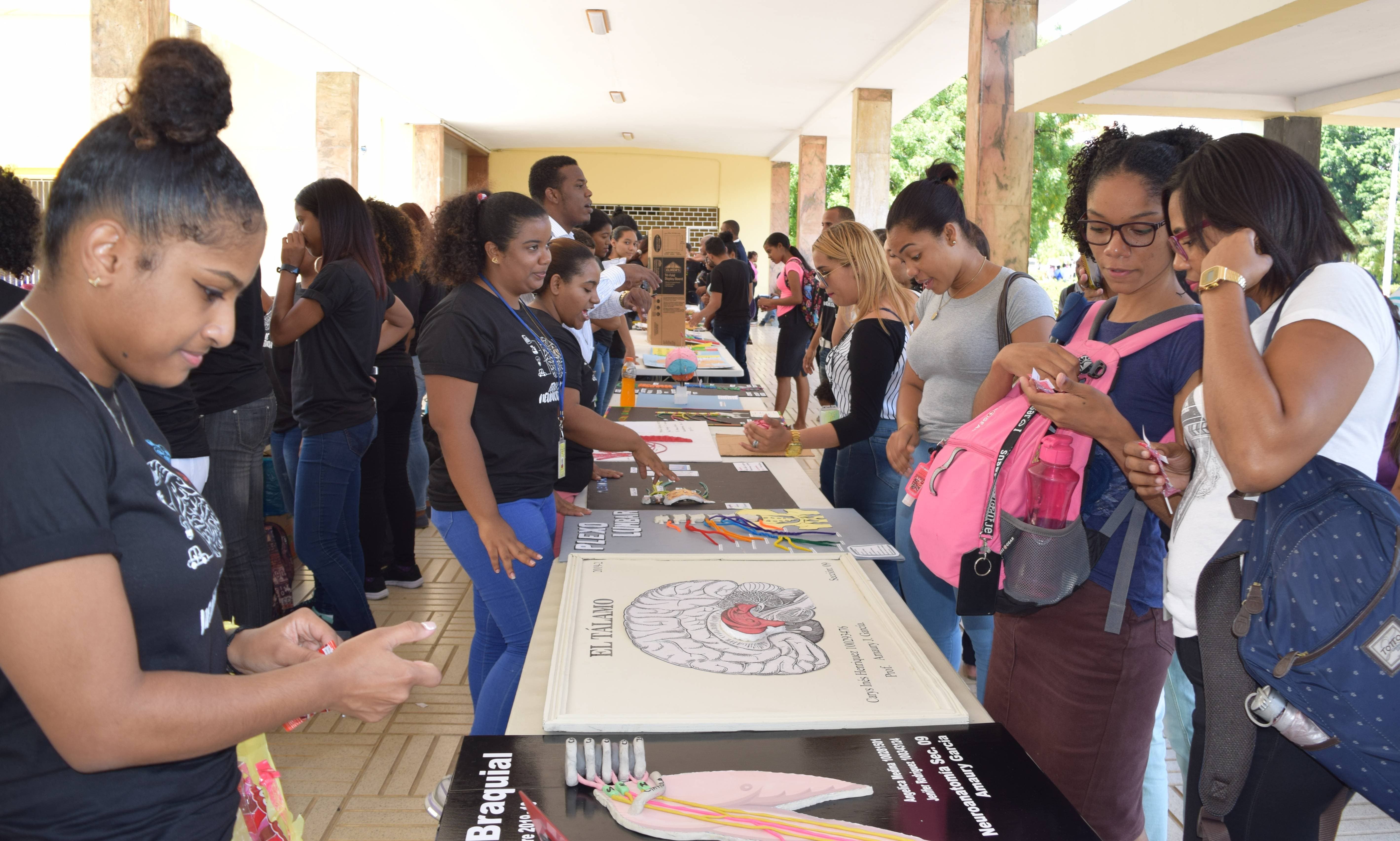 Catedrático UASD destaca importancia Feria de Neurociencia para alumnos