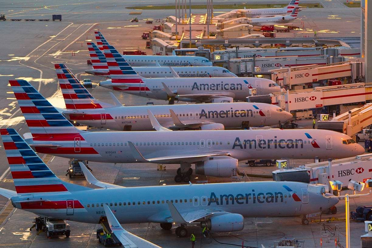 American Airlines celebra 17 años como líder entre las compañías estadounidenses en políticas de trabajo LGBTQ