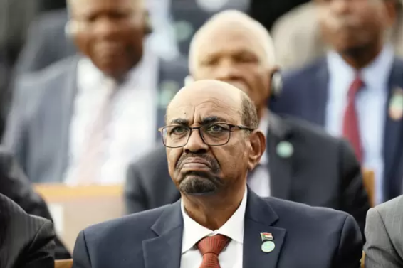 Ejército de Sudán depone a Omar al Bashir y toma el poder por dos años