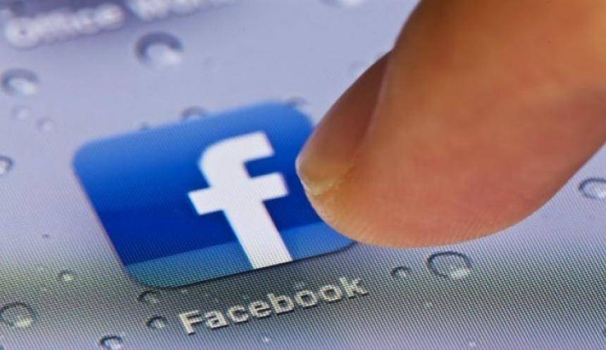 Mujer encontró a su hijo desaparecido 7 años después gracias a una página de Facebook