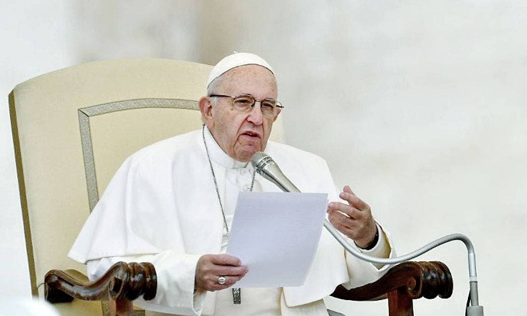 Papa Francisco obliga a denunciar los abusos sexuales y el encubrimiento