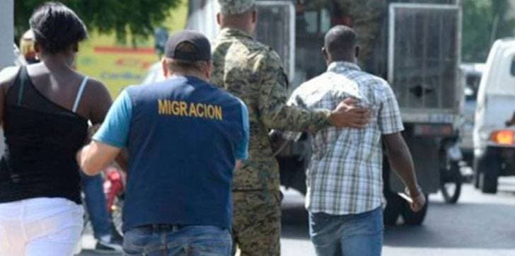 Migración repatria a más de mil extranjeros ilegales detenidos en varias provincias
