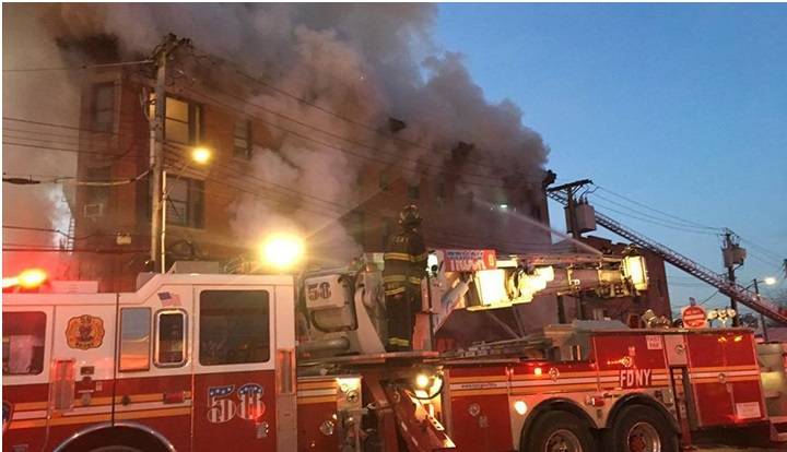 Seis personas mueren calcinadas en edificio de Harlem-Manhattan