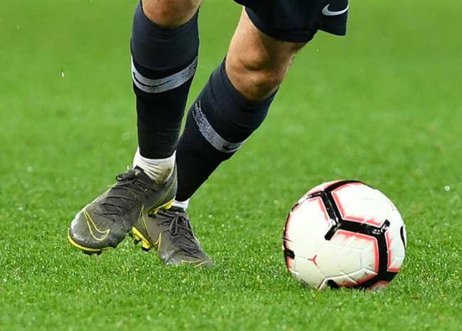 Policía detiene a varios jugadores por amaño de partidos en el fútbol español
