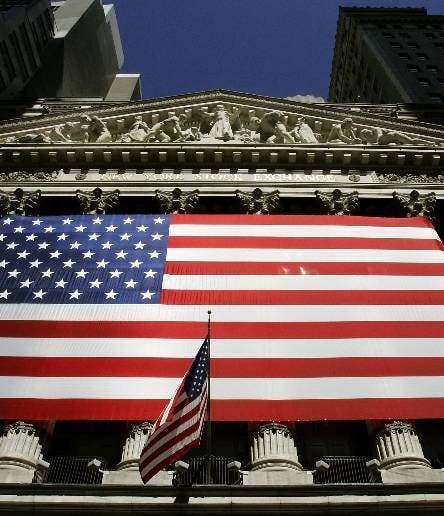 (FILES)The shadows from the morning light fall on the front of the  New York Stock Exchange (NYSE) in this 21 June 2007 file photo in New York City. Finance chiefs and international banks voiced caution 02 August 2007, reminding investors that stock markets can fall as well as rise, as fears about the distressed US mortgage market and a credit "crisis" continued to unsettle global markets. Stock markets in the United States, Europe, Asia and Central America have endured volatile trading in recent days as worries about America's multitrillion-dollar mortgage sector and tightening credit have triggered broader concern. AFP PHOTO/TIMOTHY A.CLARY