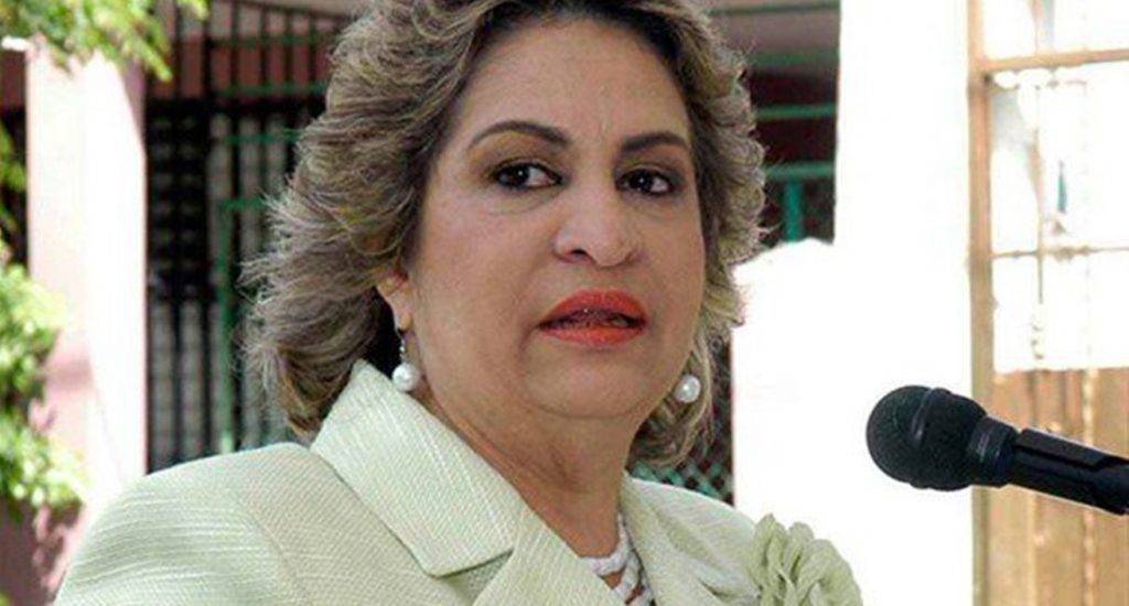 “No tengo plan b,  porque estoy convencida que Danilo Medina va”, dice Alexandra Izquierdo