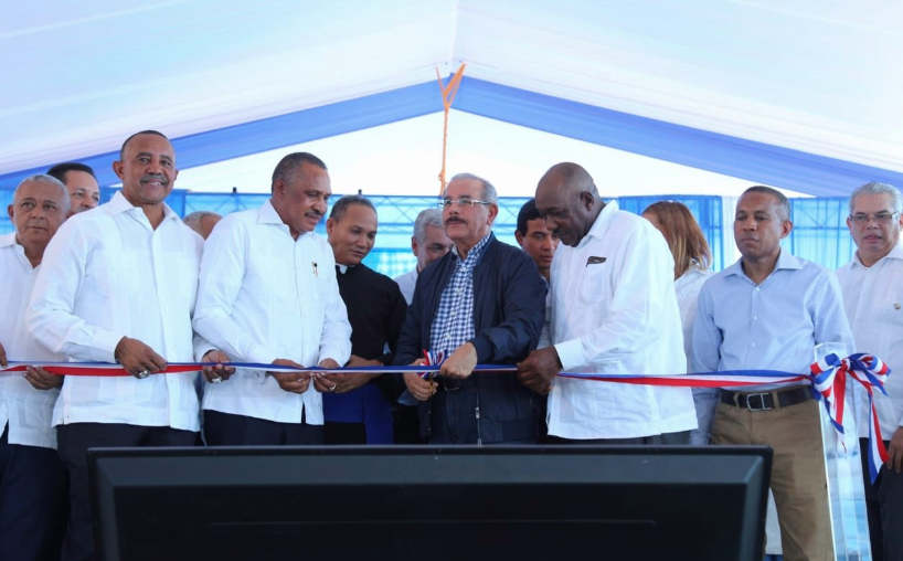 Danilo Medina entrega canal Maguaca y otras obras en Montecristi