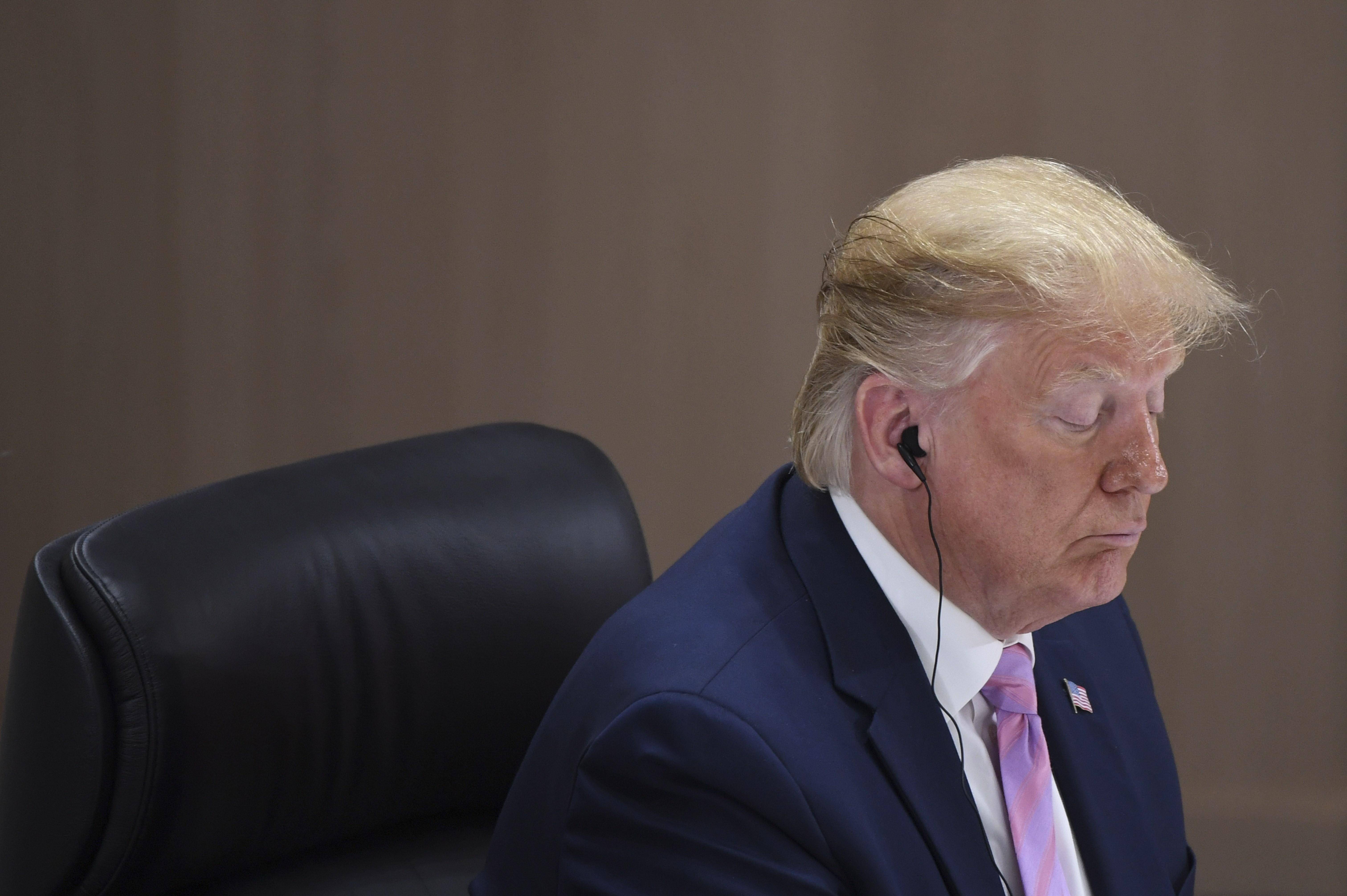 Donald Trump «manda sentar» a Pedro Sánchez en su encuentro en el G20