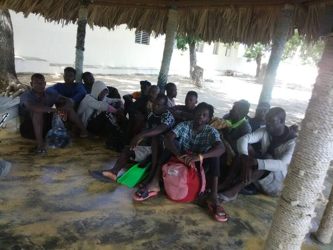 Nacionales haitianos que realizaban pesca ilegal fueron detenidos por la Armada Dominicana