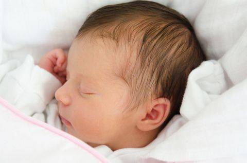 Conozca el «beso de la muerte», enfermedad que casi le cuesta la vida a un bebé