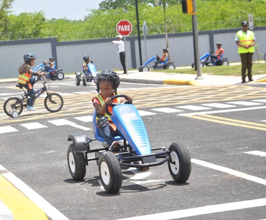 El Presidente de la Republica, Lic. Danilo Medina, inauguró hoy el primer parque Infanta –Juvenil  de educación vial en el país en el proyecto habitacional Ciudad Juan Bosch. La mesa Principal fue encabezada por el Presidente de la Republica y le acompañaron funcionarios de su gabinete , con la participación de la Directora Ejecutiva del INTRAN Claudia Franchesca de los Santos. Hoy/ Arlenis Castillo/25/07/19.