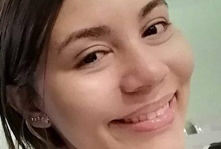 Joven solicita ayuda para medicamento