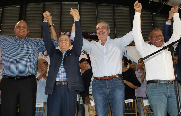 Abinader pondera unidad del PRM en principales candidaturas de Santo Domingo Este