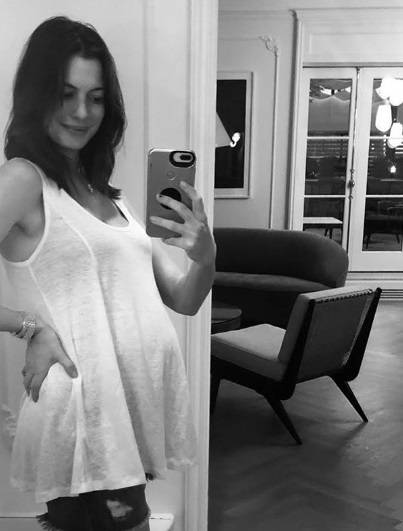 Ganadora del Oscar Anne Hathaway espera su segundo bebé