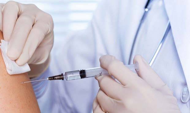 Rusia concluirá este año las pruebas de su vacuna contra el ébola