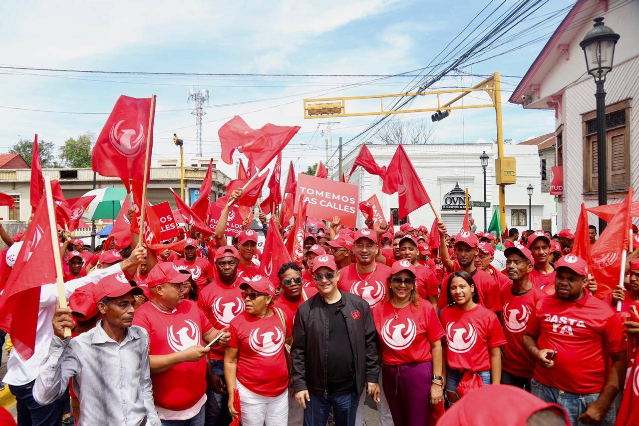 “El pueblo dominicano ha sufrido décadas de corrupción y falsas promesas” dice Quique Antún