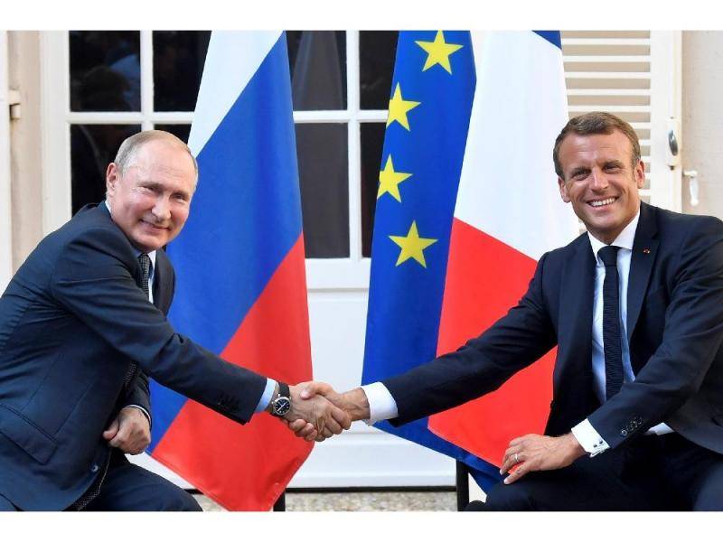 Emmanuel Macron propone a Vladímir Putin una cumbre para resolver la crisis ucraniana
