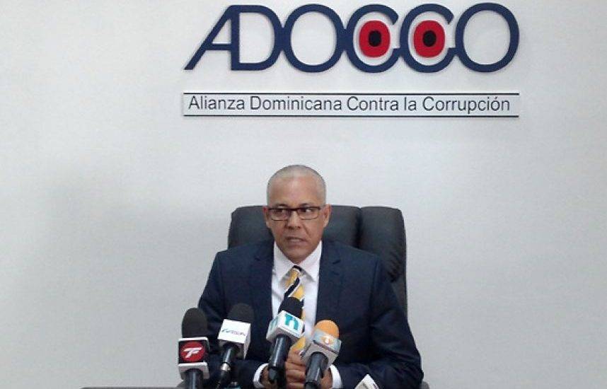 ADOCCO propone pacto para evitar que cada presidente haga su propia reforma constitucional