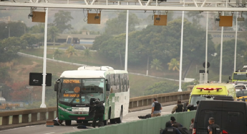 Brasil: La Policía abate al hombre que secuestró autobús