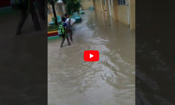 Video: «Desde que caen dos gotas de agua», una escuela se inunda en sector Manoguayabo