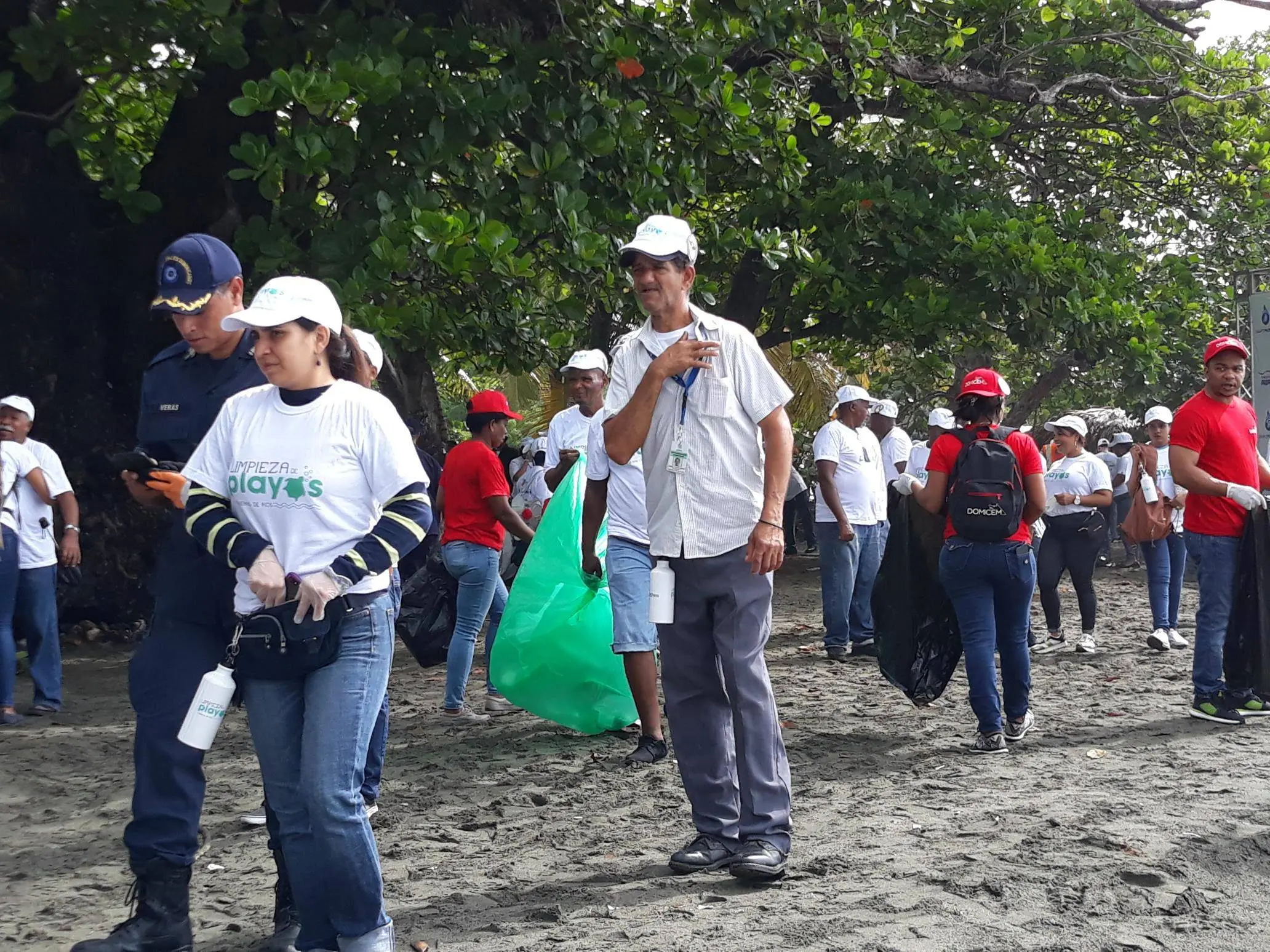 Intervienen 86 playas y 107 riberas de ríos en el “Día Internacional de Limpieza de Playas”